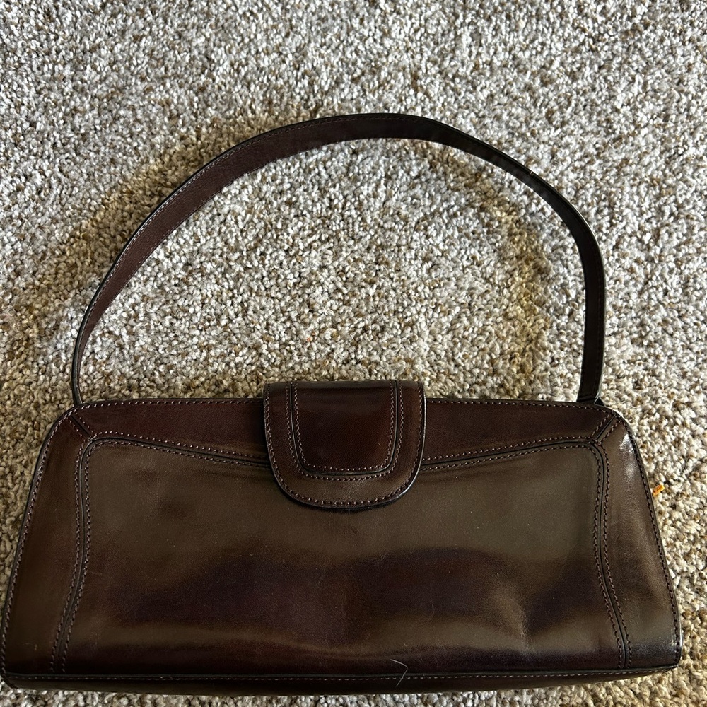 90’s chocolate brown shoulder bag